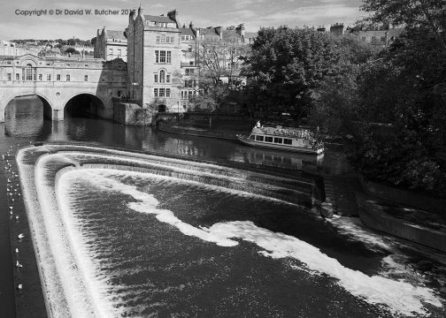 Bath Pulteney Bridge, Weir and Boat, England