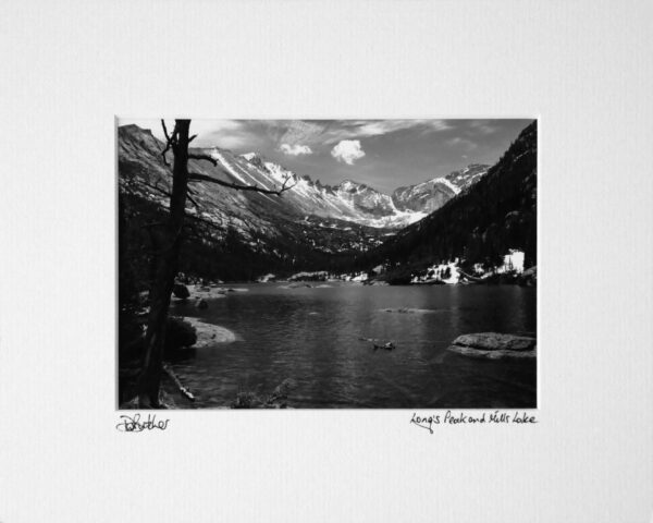 Long's Peak (left of centre) and Mils Lake, Rocky Mountain National Park near Estes Park, Colorado, USA