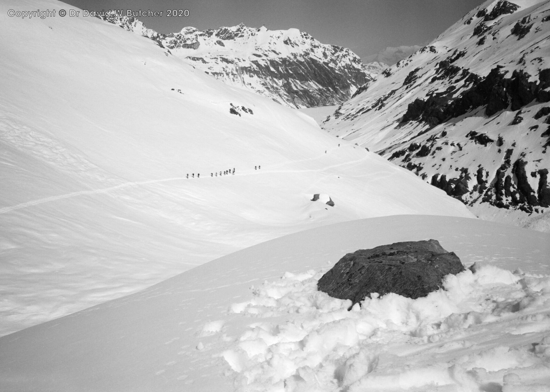 View north to route from Lac des Dix and Pas du Chat, ski Haute Route day 4