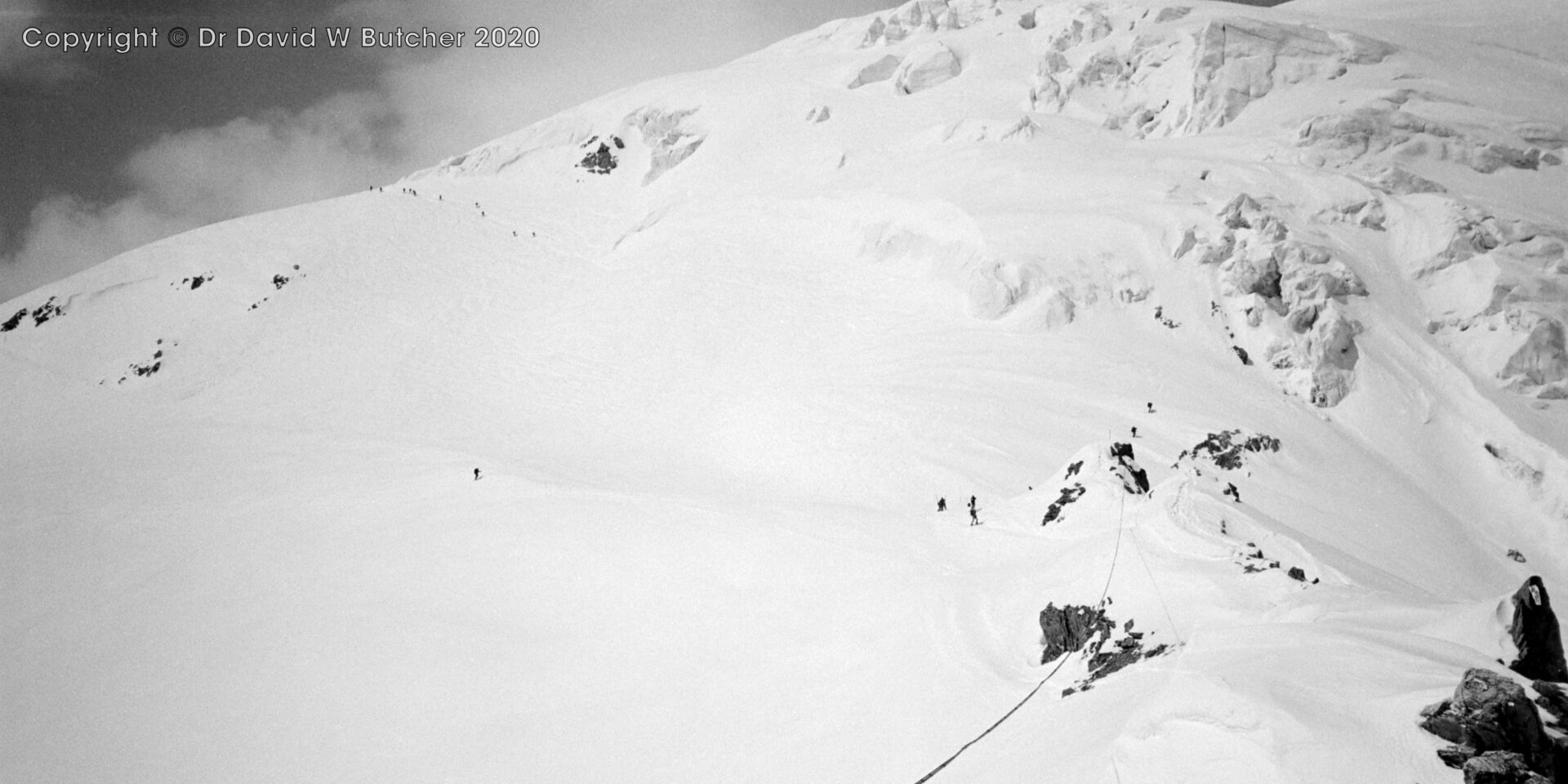 View back to descent to Cabane des Vignettes from the hut, ski Haute Route day 5