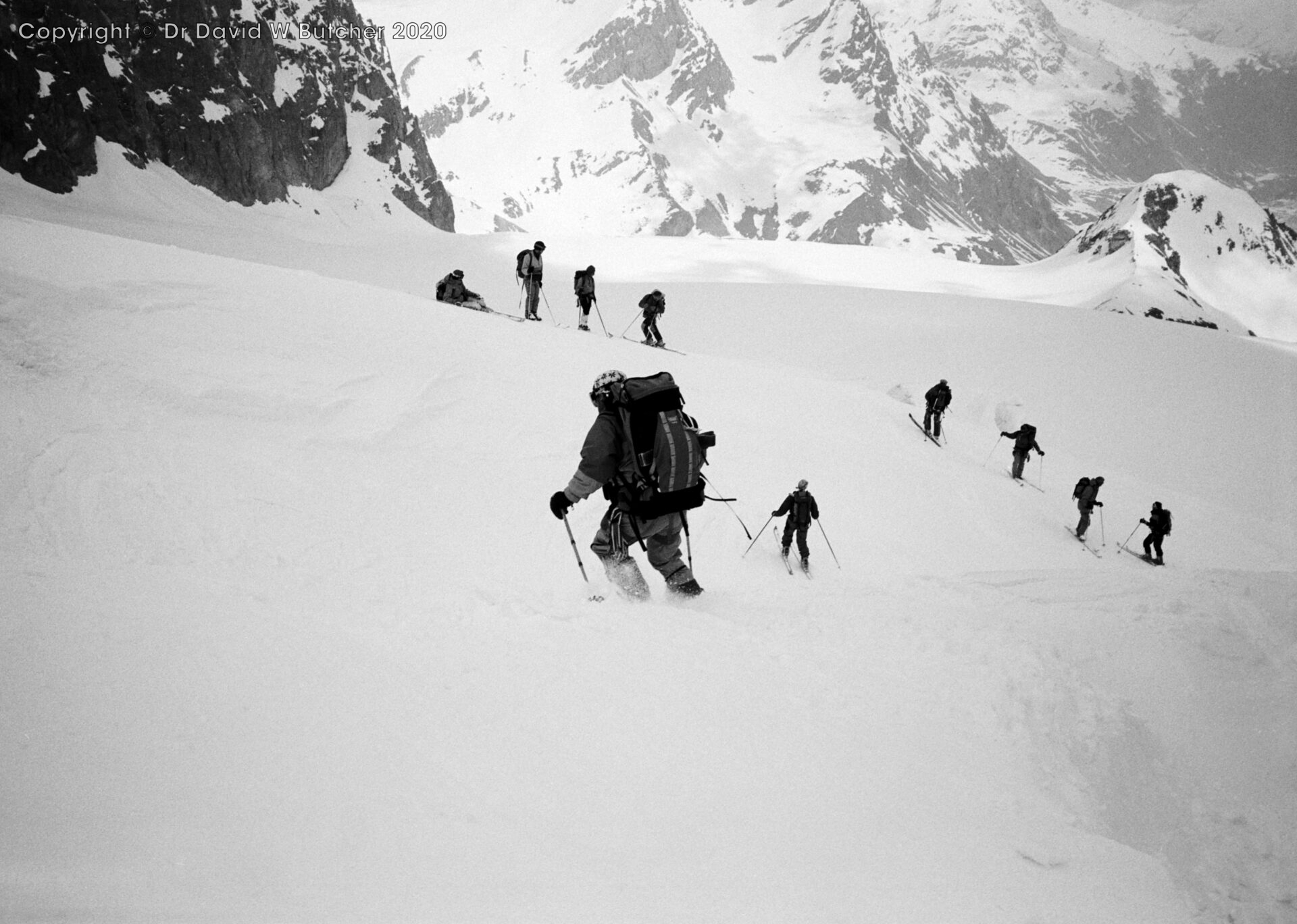 Stockji Glacier Descent, ski Haute Route day 6